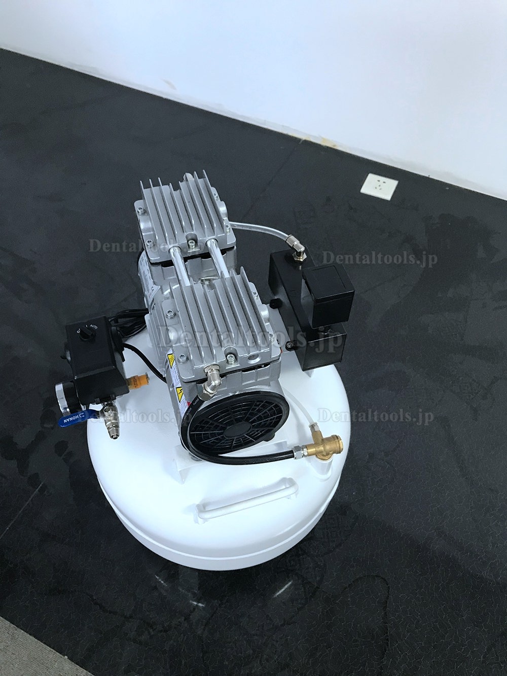 BEST 550W オイルレス歯科用エアーコンプレッサー ポータブルユニット BD101 40L