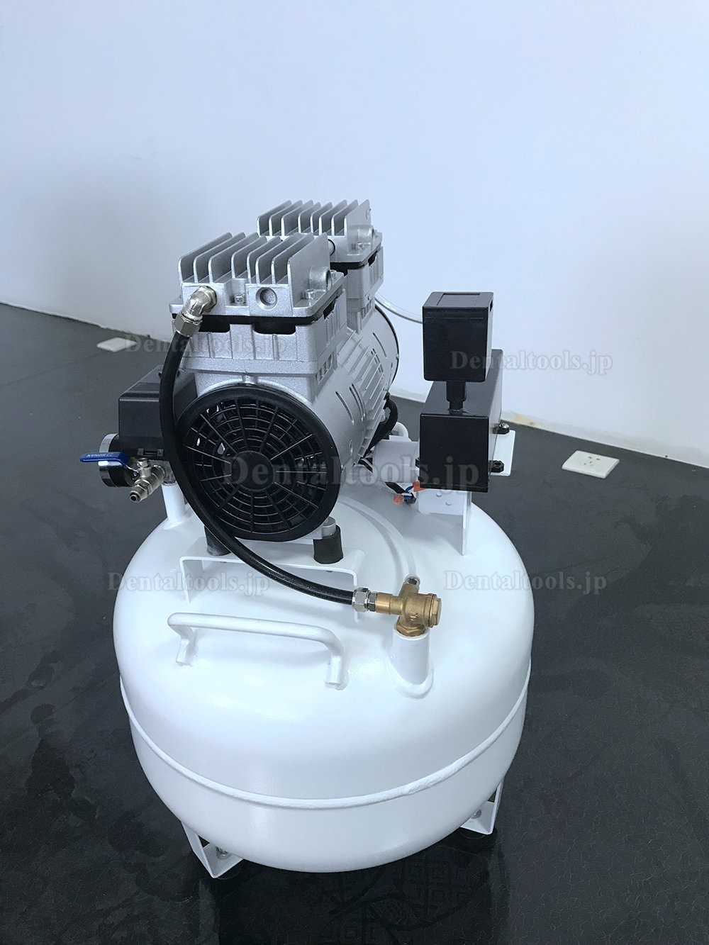 BEST 550W オイルレス歯科用エアーコンプレッサー ポータブルユニット BD101 40L
